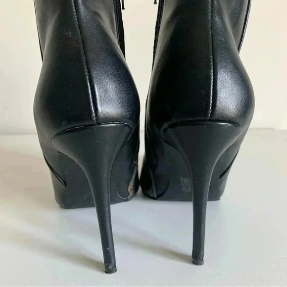 Stilettos High Heel Short Black Ankle Boots booties  - Size 6 - Picture 2 of 6